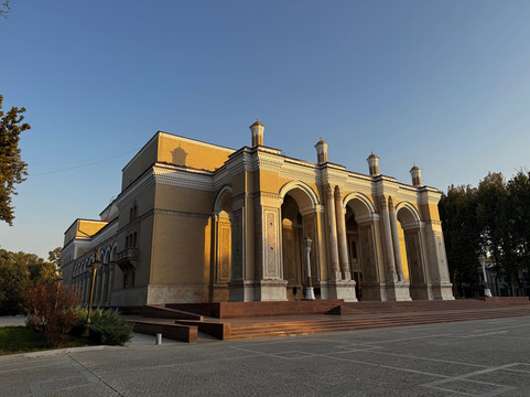 Alisher Navoiy Theater-塔什干必去景点