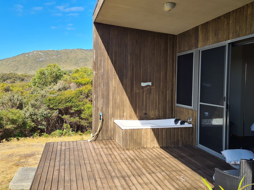 Rocky Cape Retreat主图