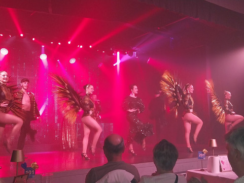 Navy Blue-Lescar必去景点