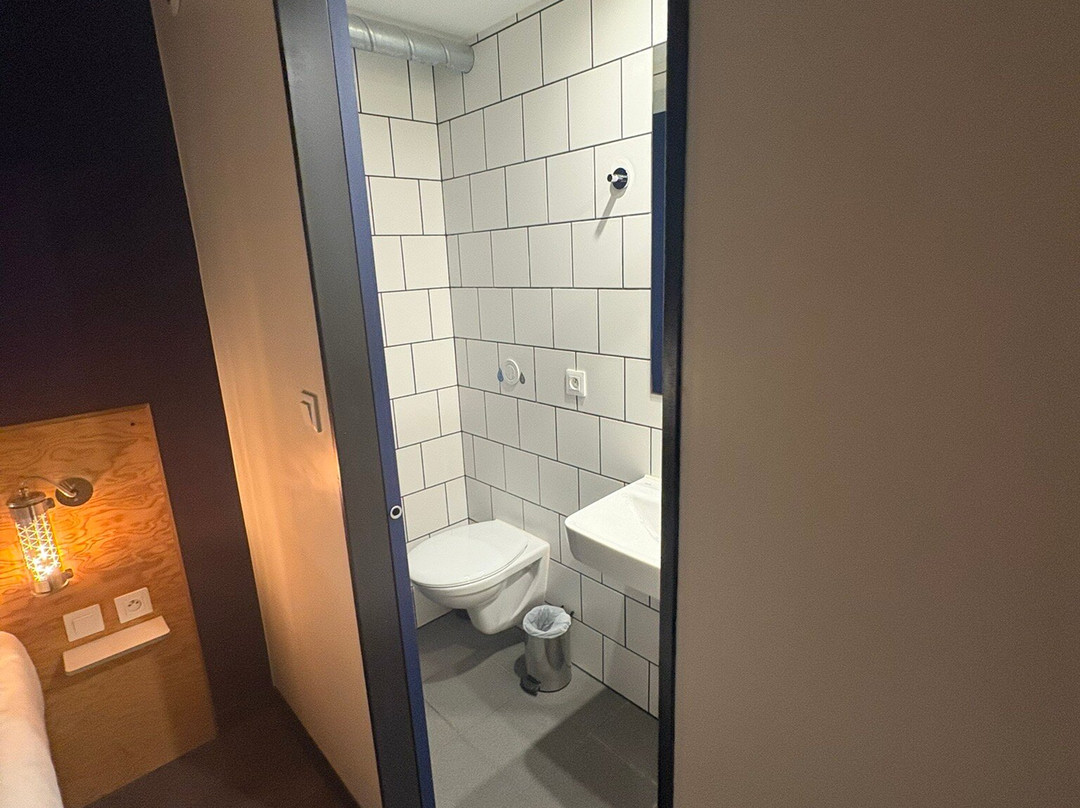 里尔艾克罗酒店主图