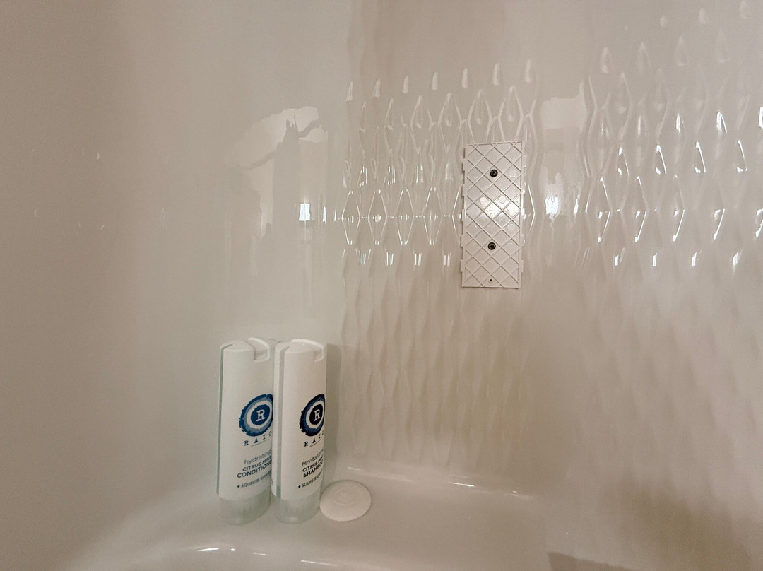 罗拉舒适套房酒店主图