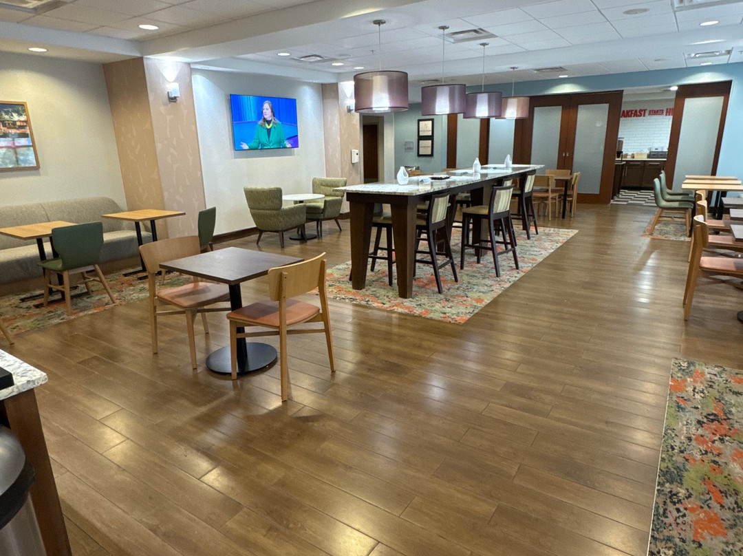 希尔顿欢朋酒店-尤瓦尔迪主图