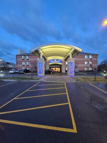 Holiday Inn Express 罗穆勒斯/底特律机场-官方