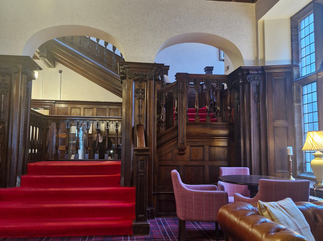 修道士冲击平原乡村别墅酒店主图