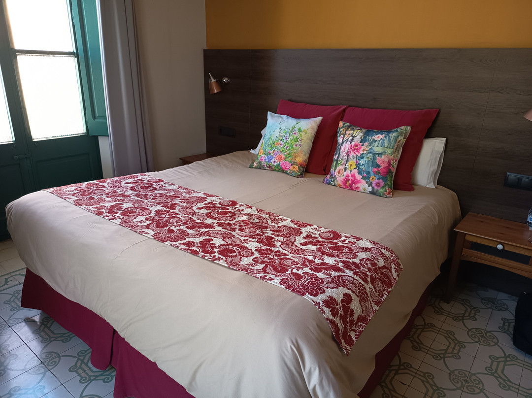 玛塔纳艾尔斯花园酒店主图