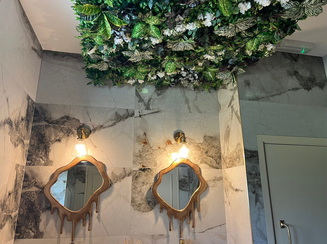 Blaen Ogwr Hotel