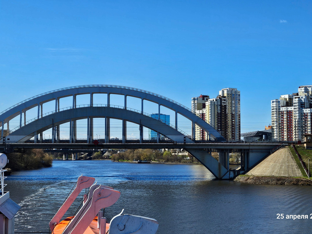 Railway Bridge Across the Moscow Canal-希姆基必去景点