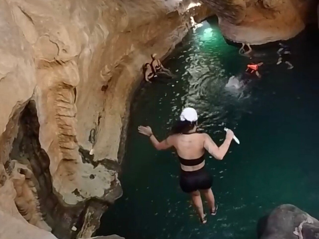 Wadi Shab Gear and safeline-Sur必去景点