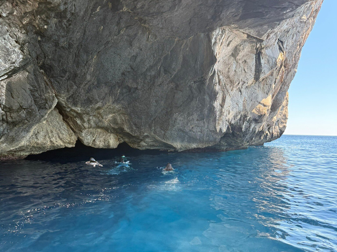 La Cala Boat Tours-Cala Sant Vicenc必去景点