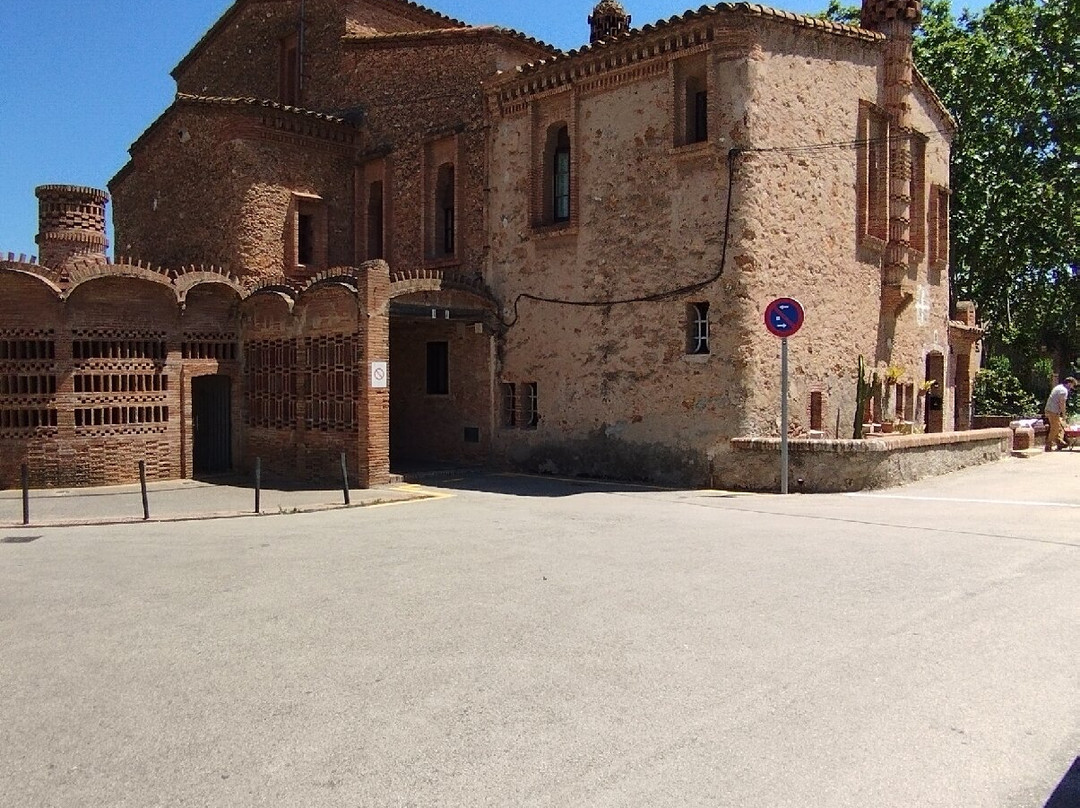 Colonia Güell-圣科洛马德塞尔韦略必去景点