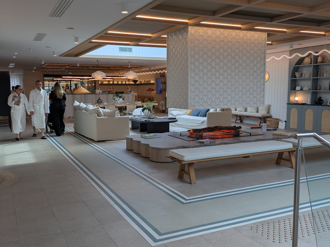 诺富特塔拉萨狄娜德酒店主图