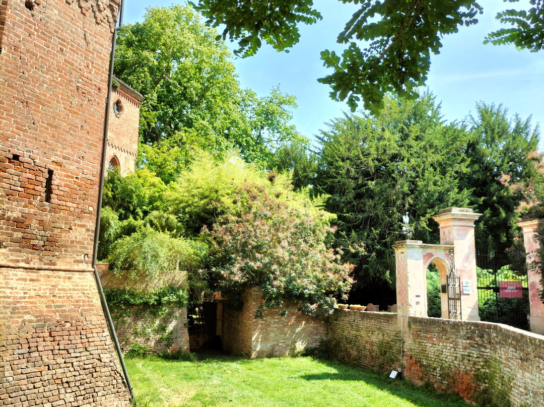 Castello Sannazzaro Di Giarole-Giarole必去景点