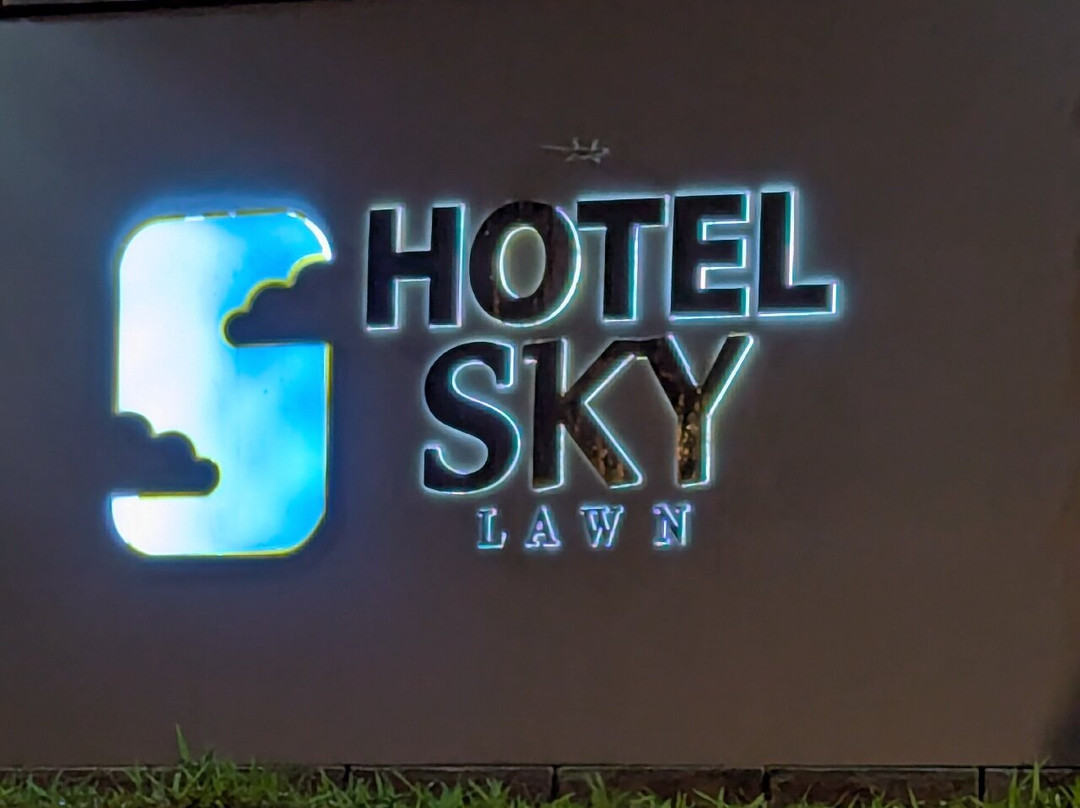 Sky Lawn Hotel, Restaurant & Conference Center
