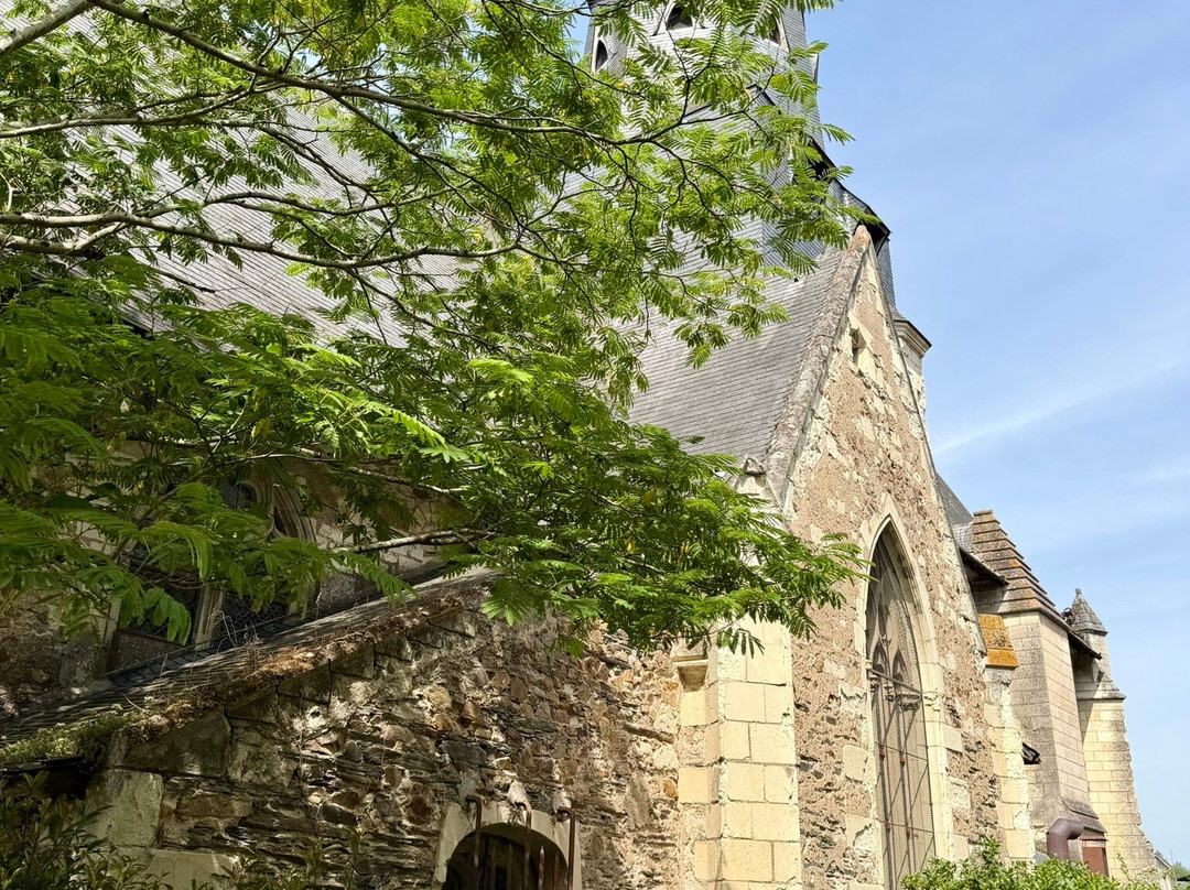 Eglise Saint Aubin-Les Ponts De Ce必去景点