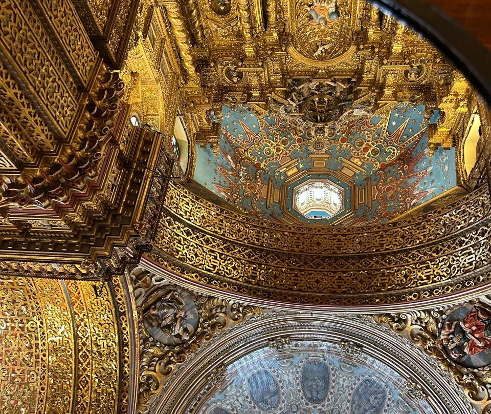耶稣陪伴教堂（Iglesia de La Compania de Jesus）-基多必去景点