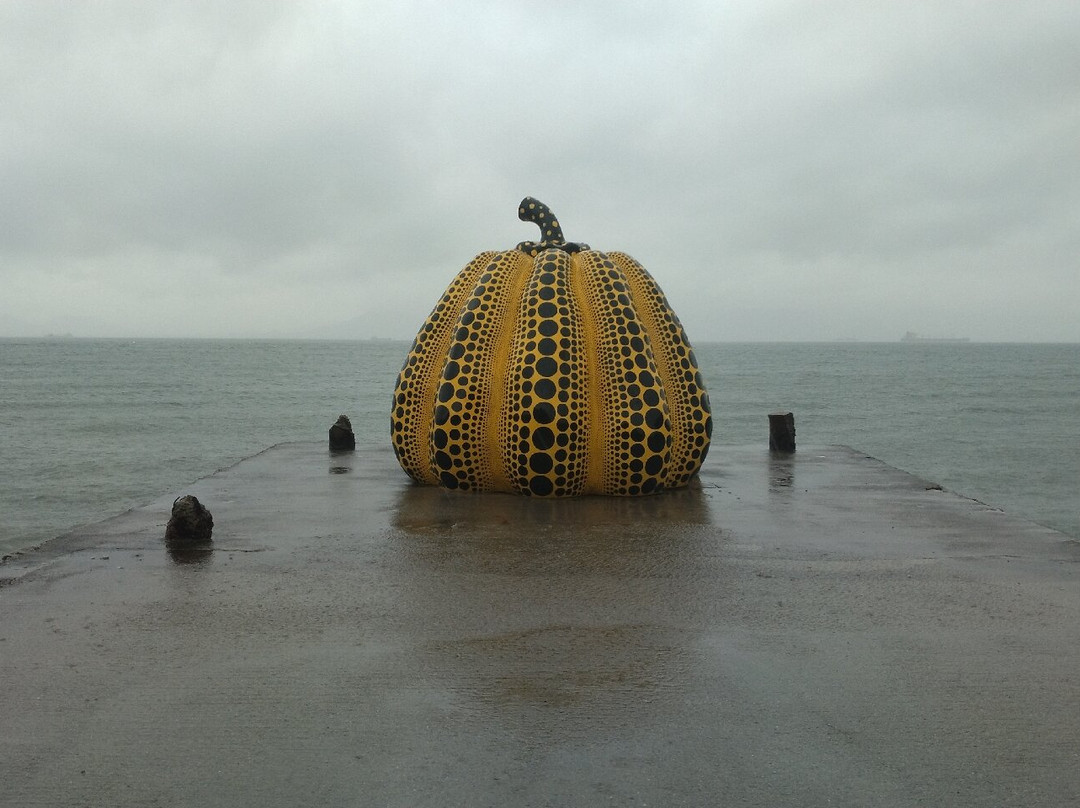 Yellow Pumpkin-直岛町必去景点