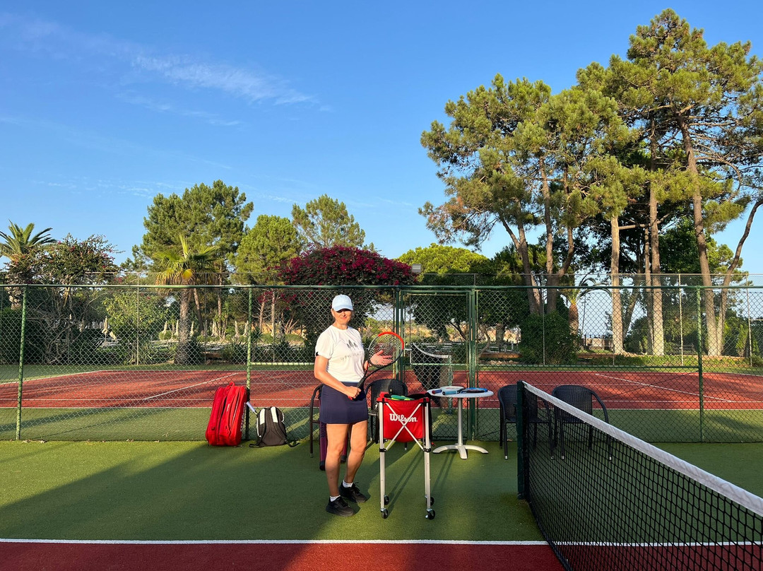 Susan Evans Tennis-Olhos de Agua必去景点