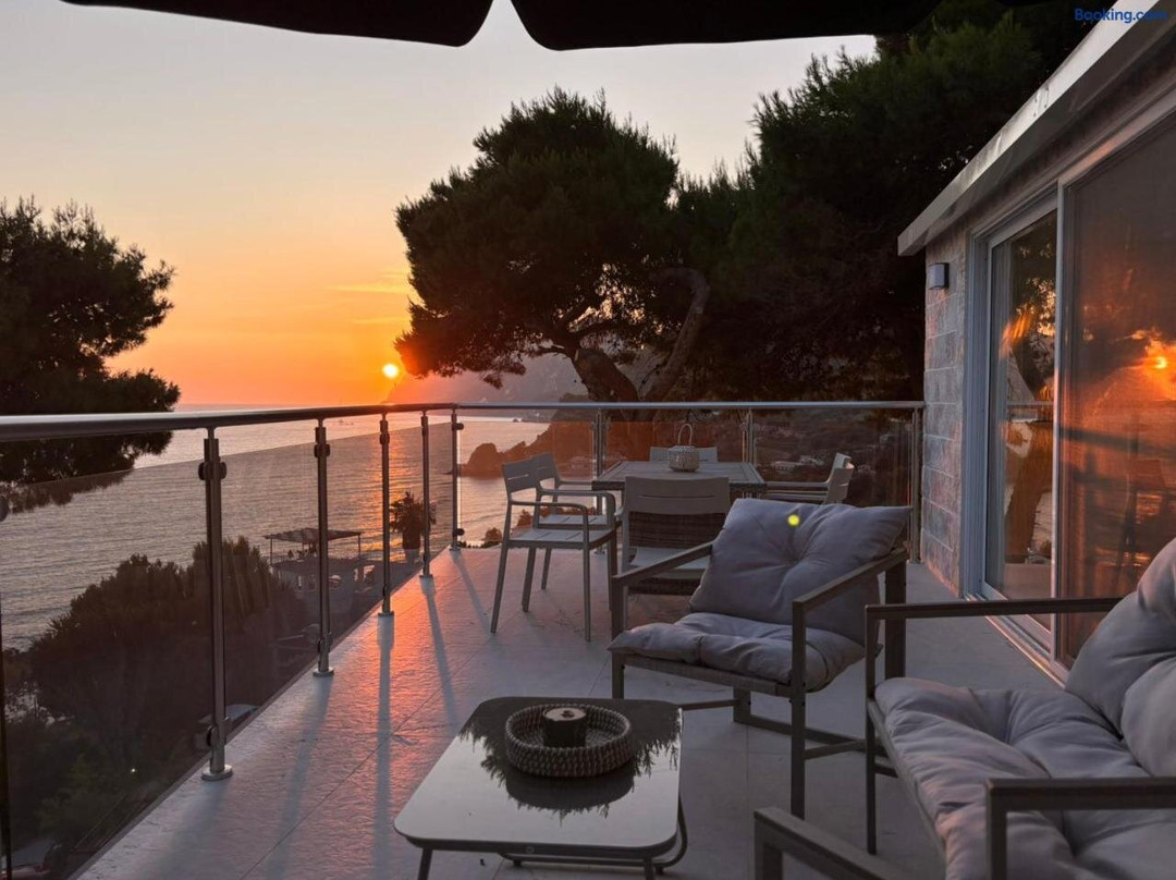 Onar by the sea apartments