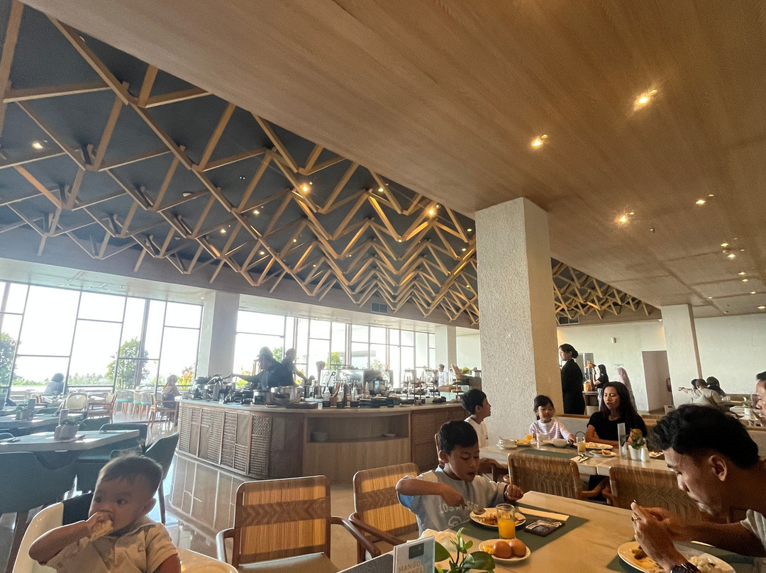 巴纽旺宜伊利拉酒店主图