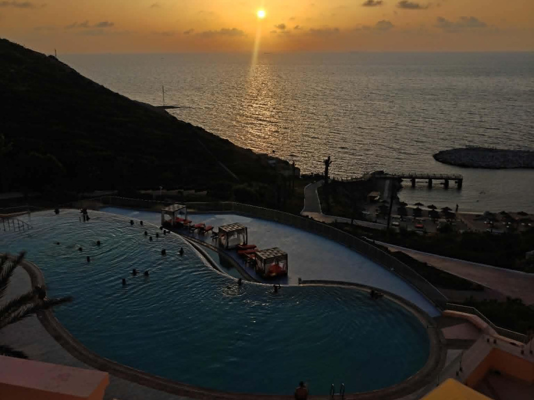 Hotel Royal Tulip Korbous Bay Thalasso & Springs主图