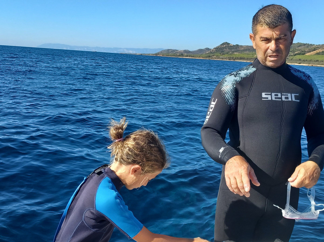 Abyssos Diving School & Snorkeling-Capo Comino必去景点