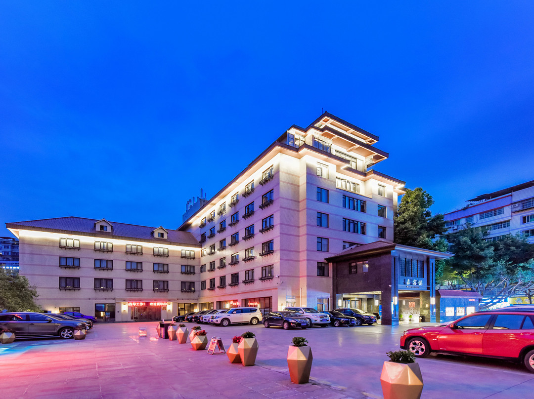 铭雨·云阳三峡风大酒店主图