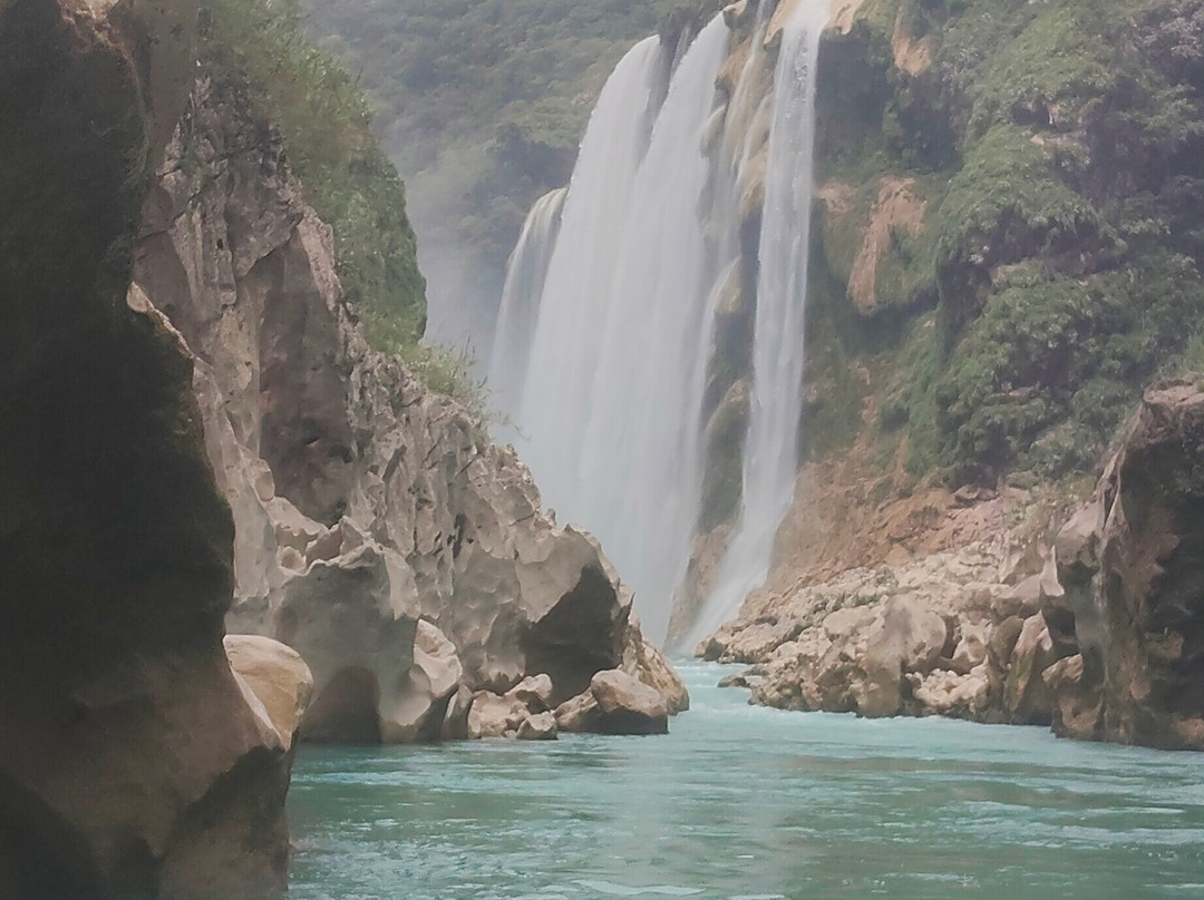 Cascada de Tamul-Aquismon必去景点
