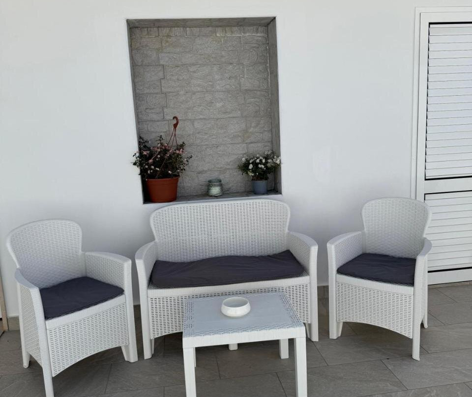 Aura Garden Rooms