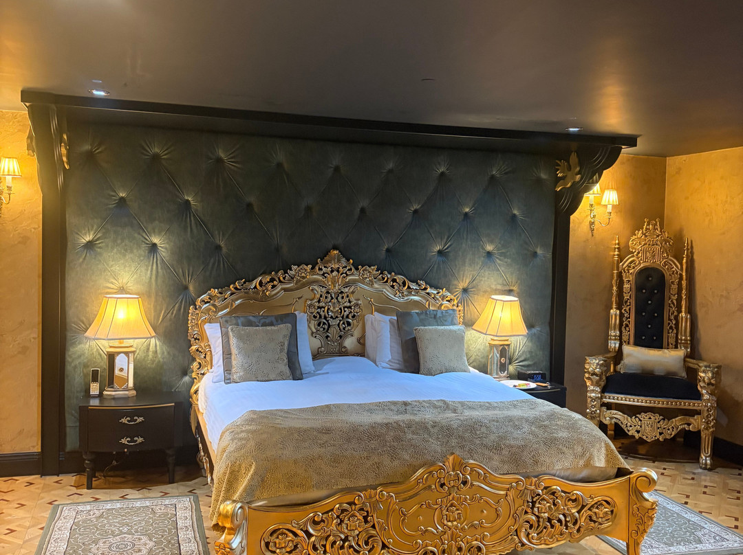 Crab Manor Hotel主图