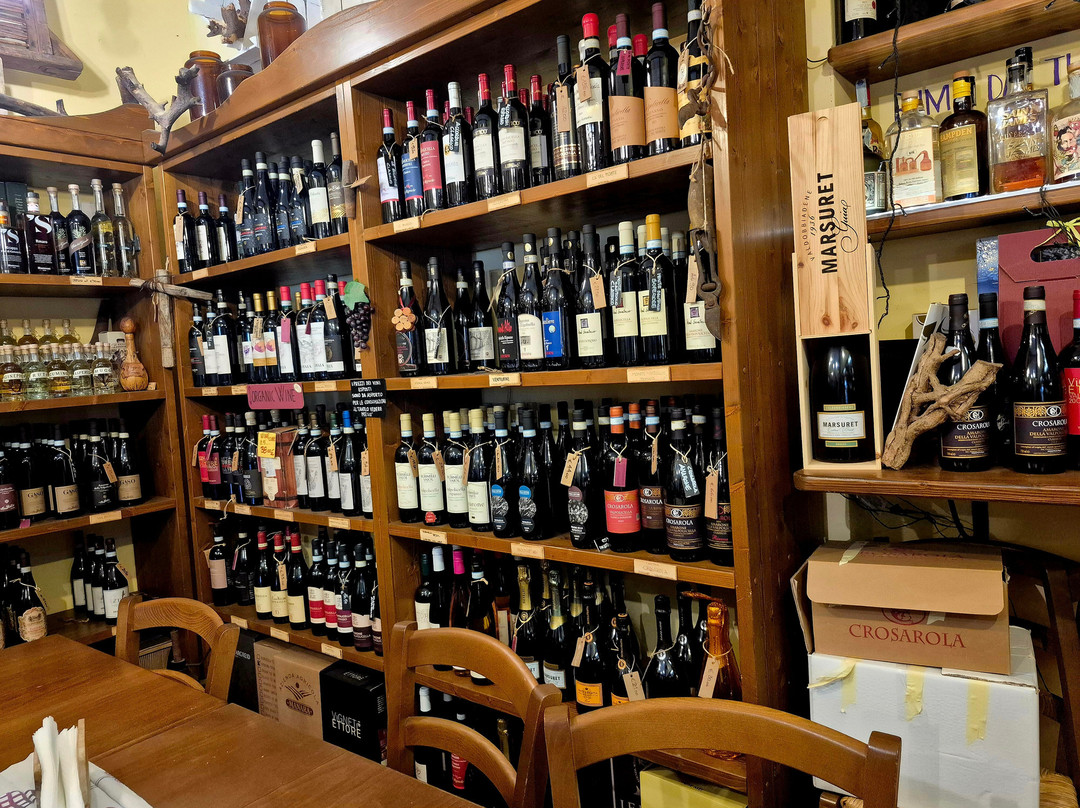 享受加尔达酒店主图
