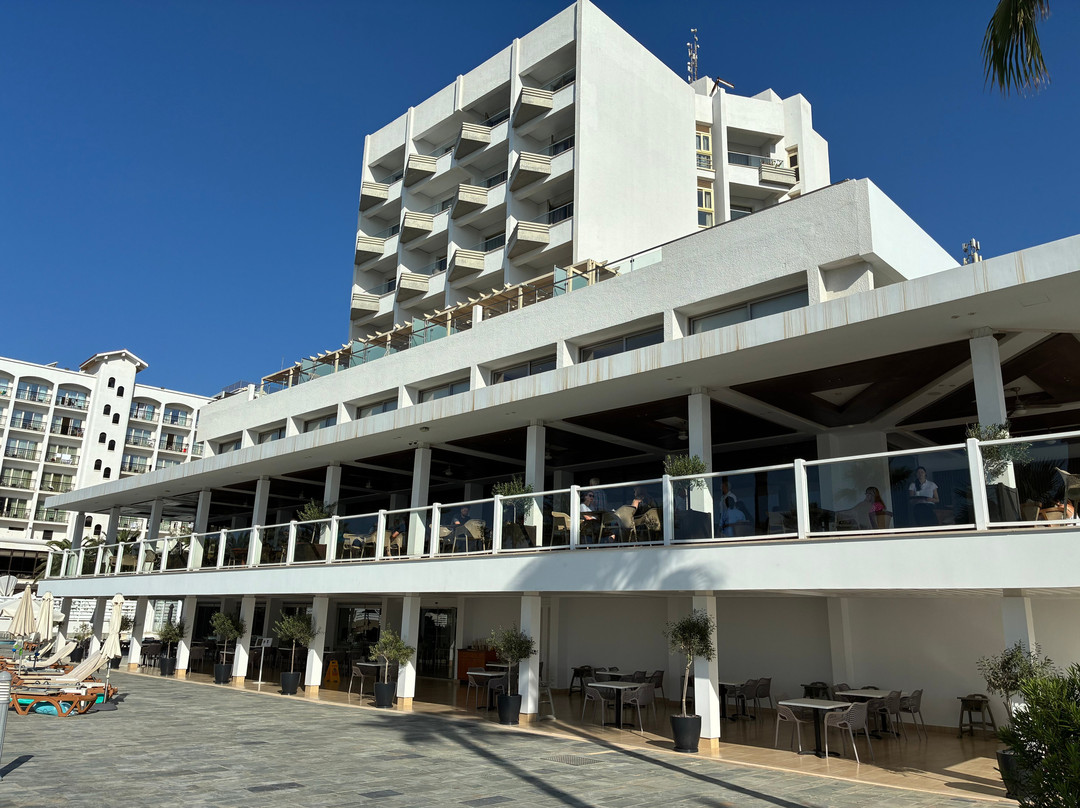 金湾海滩酒店主图