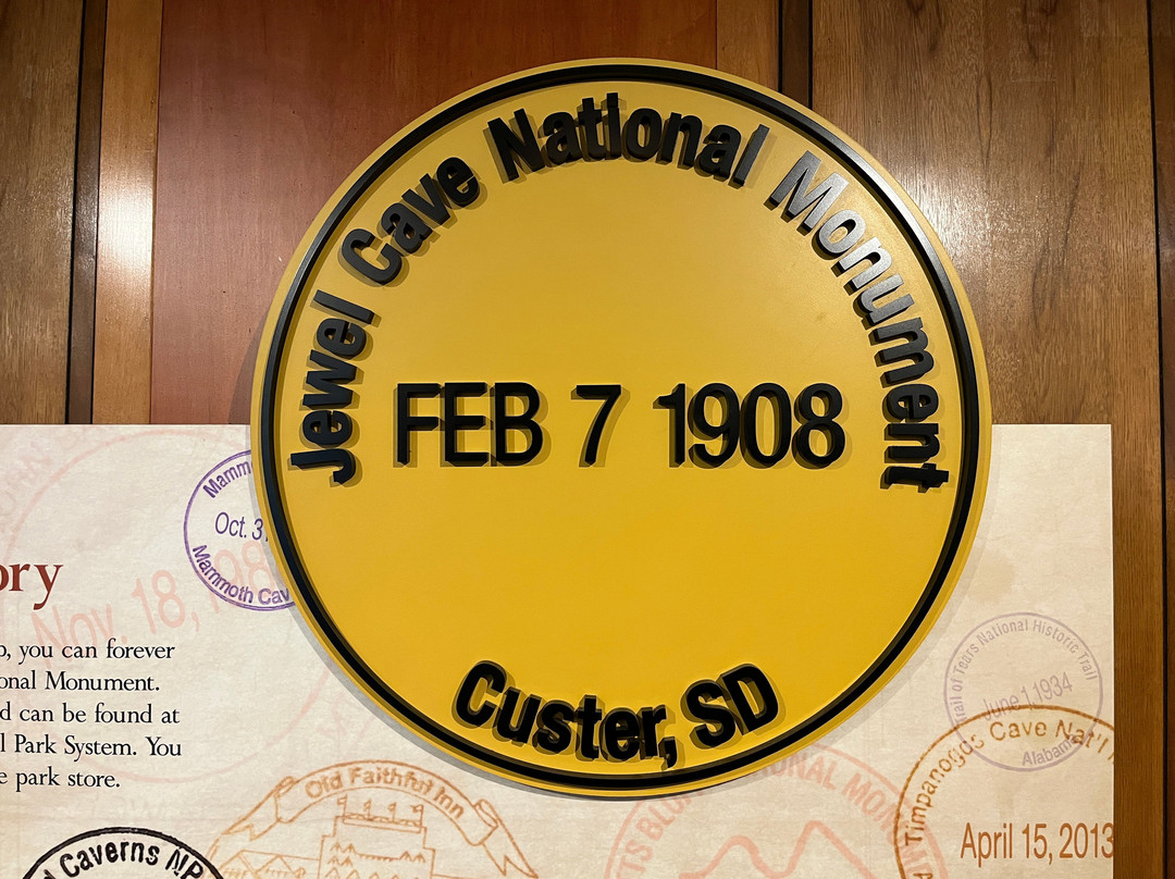 Jewel Cave National Monument-卡斯特必去景点