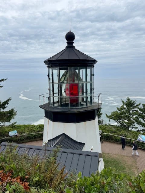 Cape Meares Lighthouse-蒂拉穆克必去景点