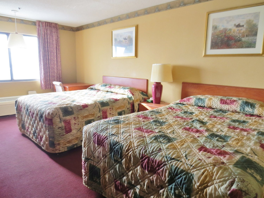 Days Inn and Suites Caseyville