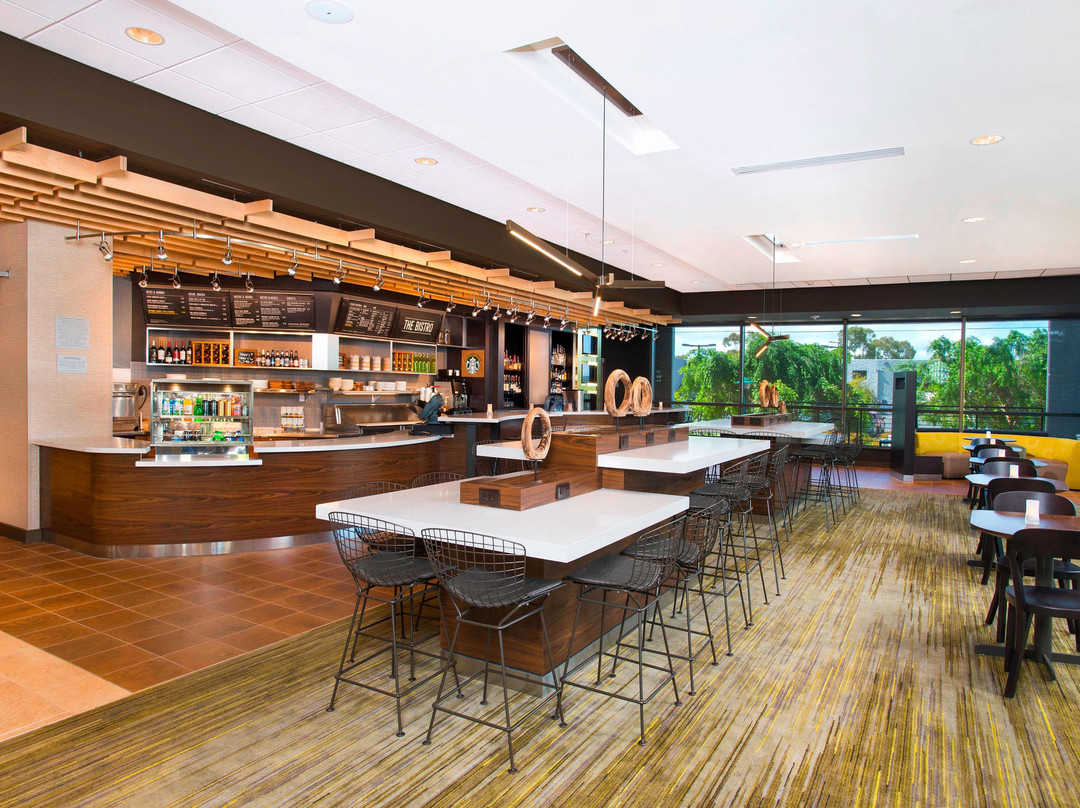 Courtyard by Marriott Redwood City主图