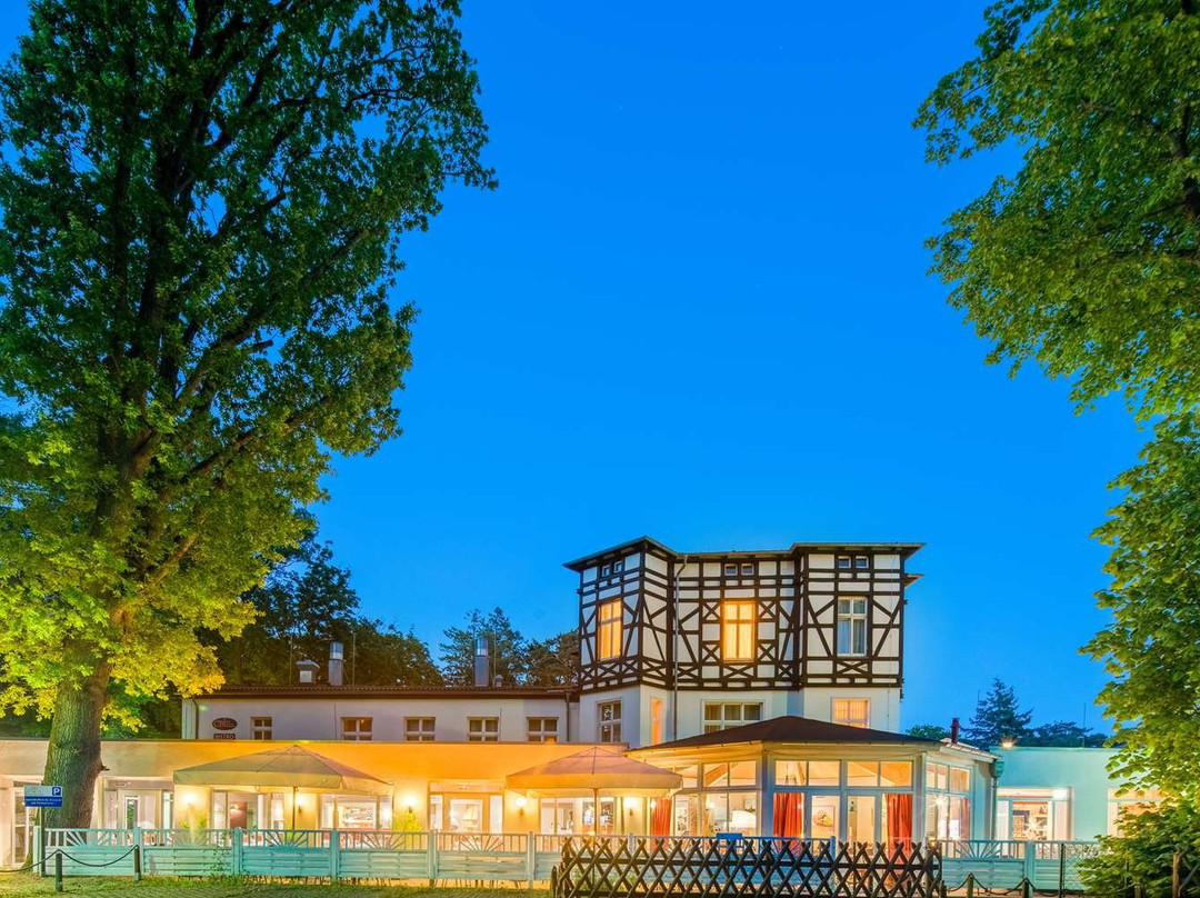 瓦尔德施洛斯申奥斯特海景酒店主图