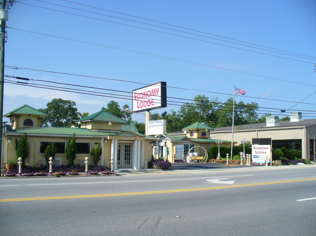 Economy Lodge