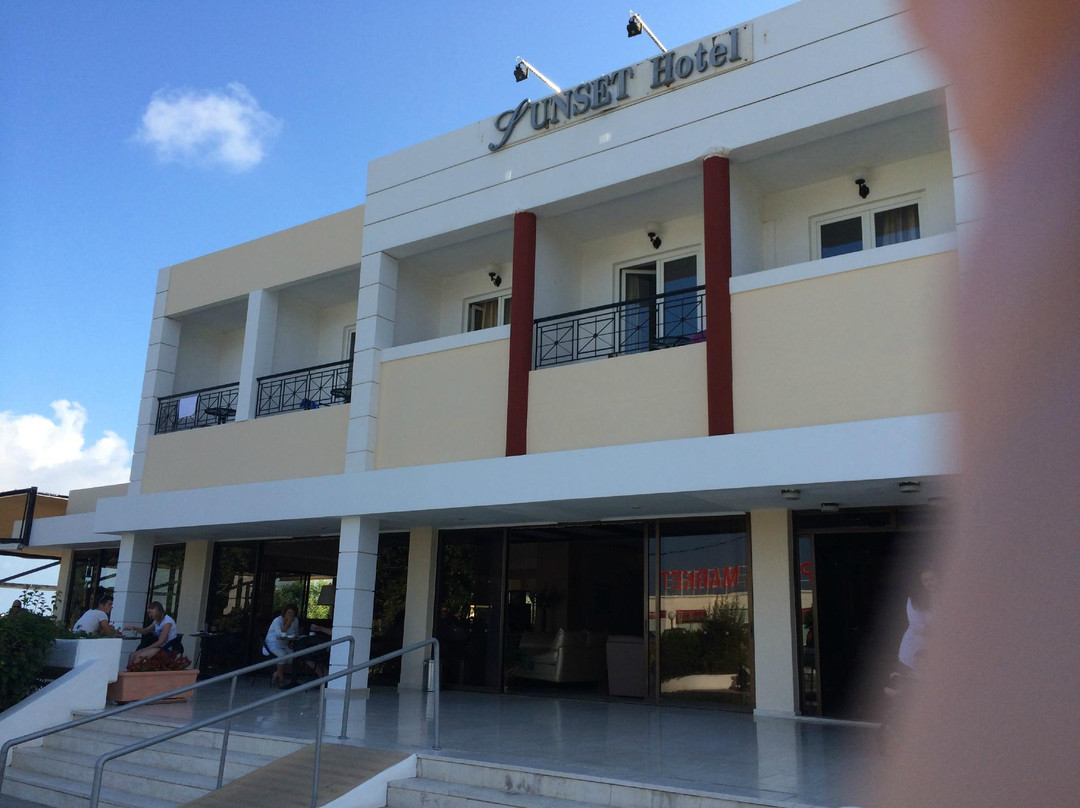 Sunset Studios and Apartments