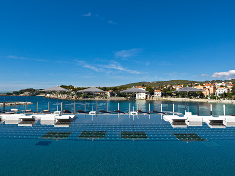 邦多勒酒店住宿-益乐鲁斯酒店