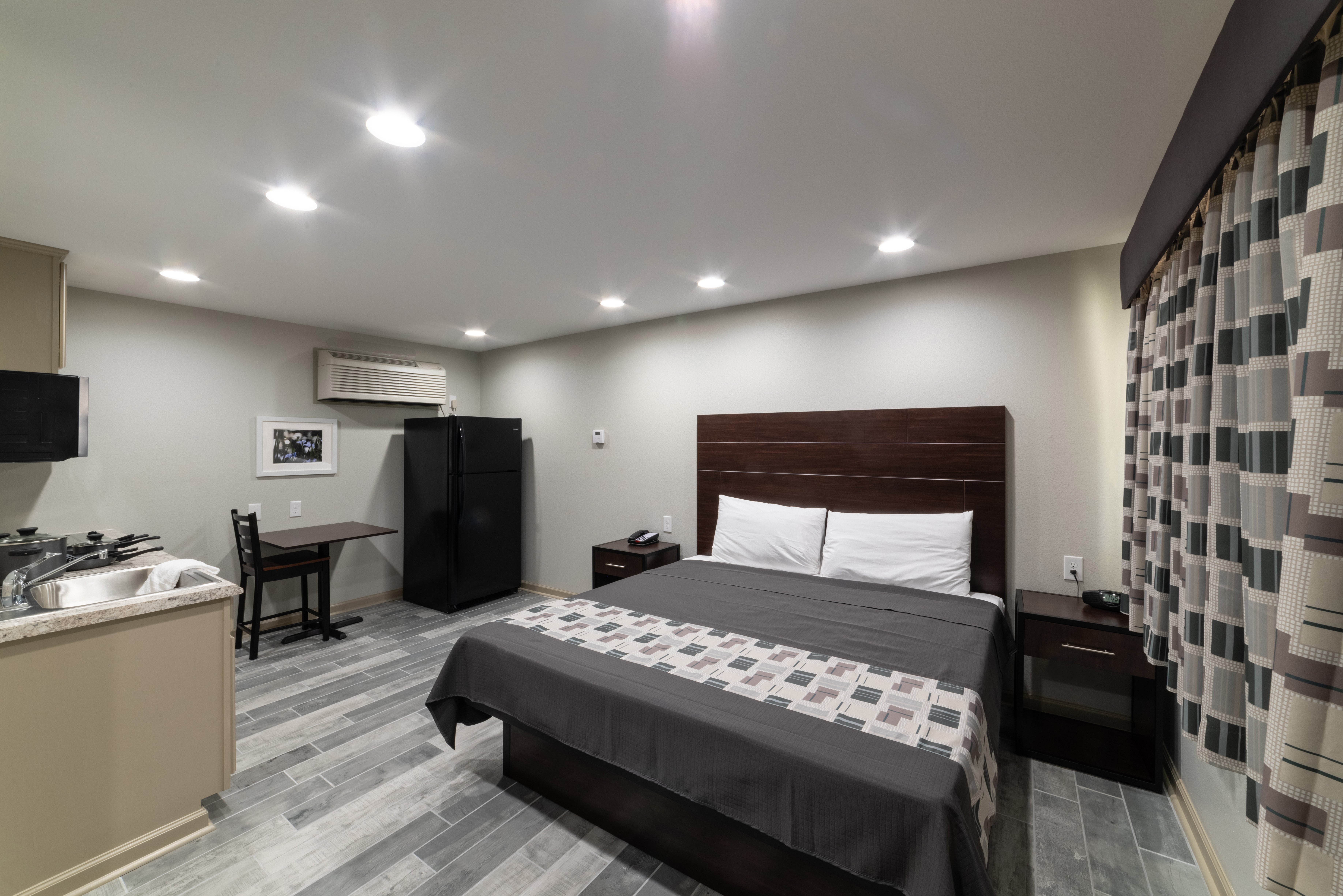 Budget Inn Suites-官方