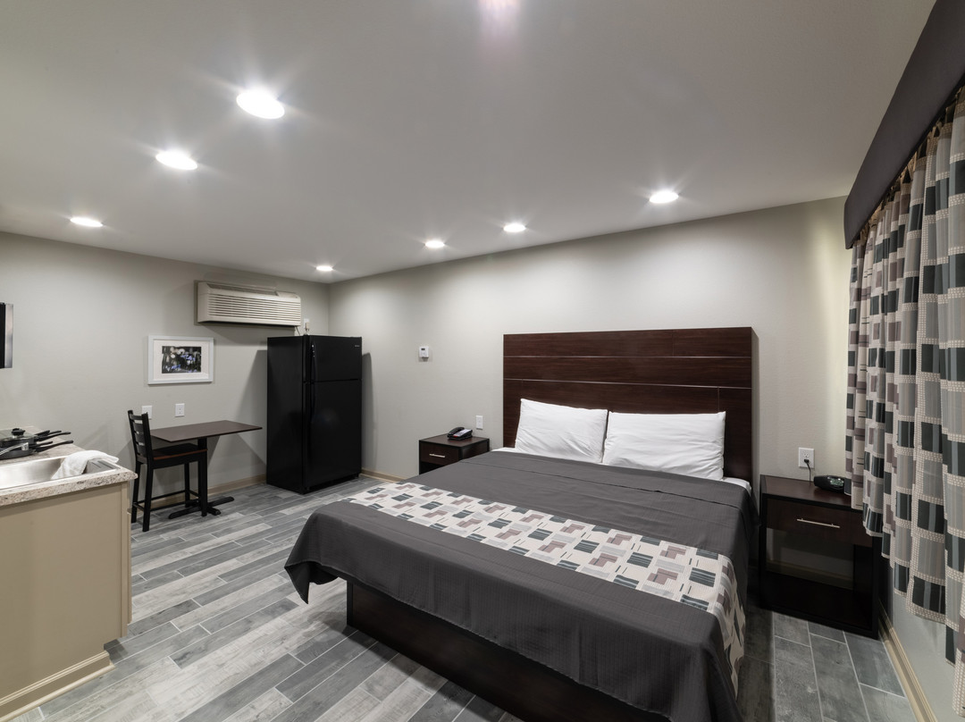 Central酒店住宿-Budget Inn Suites