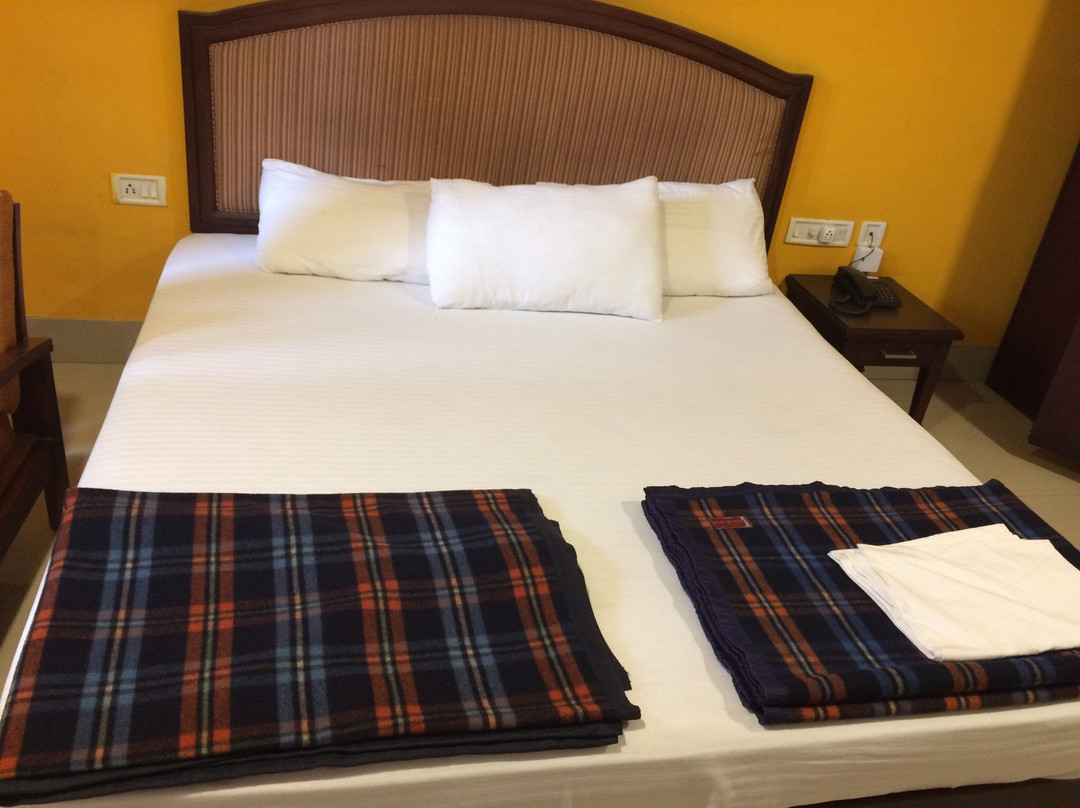 Mainak Tourist Lodge