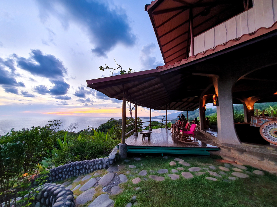 拉库西加旅社主图