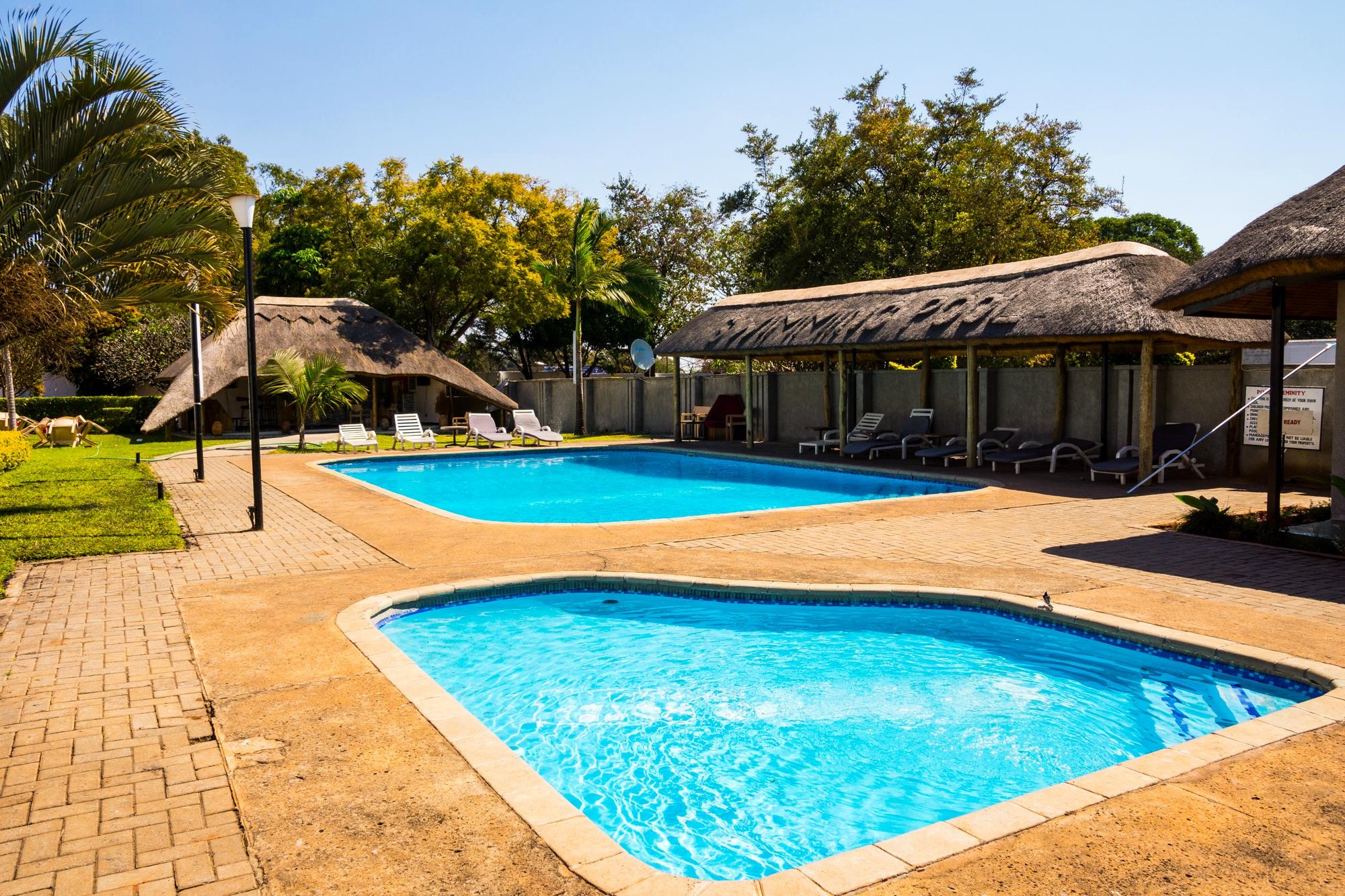Mukuba Hotel-泳池