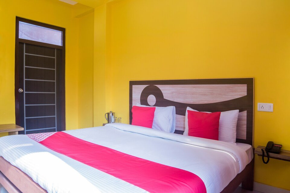 OYO 28598 Hotel King