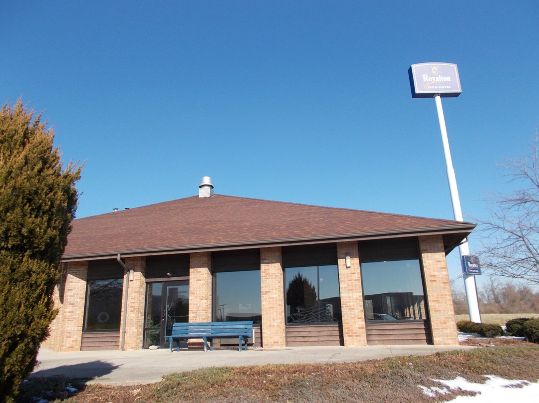 Royalton Inn and Suites Wilmington主图