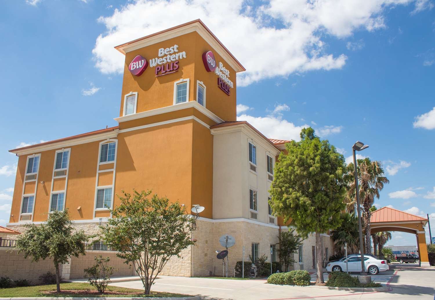 Best Western Plus San Antonio East Inn & Suites-官方
