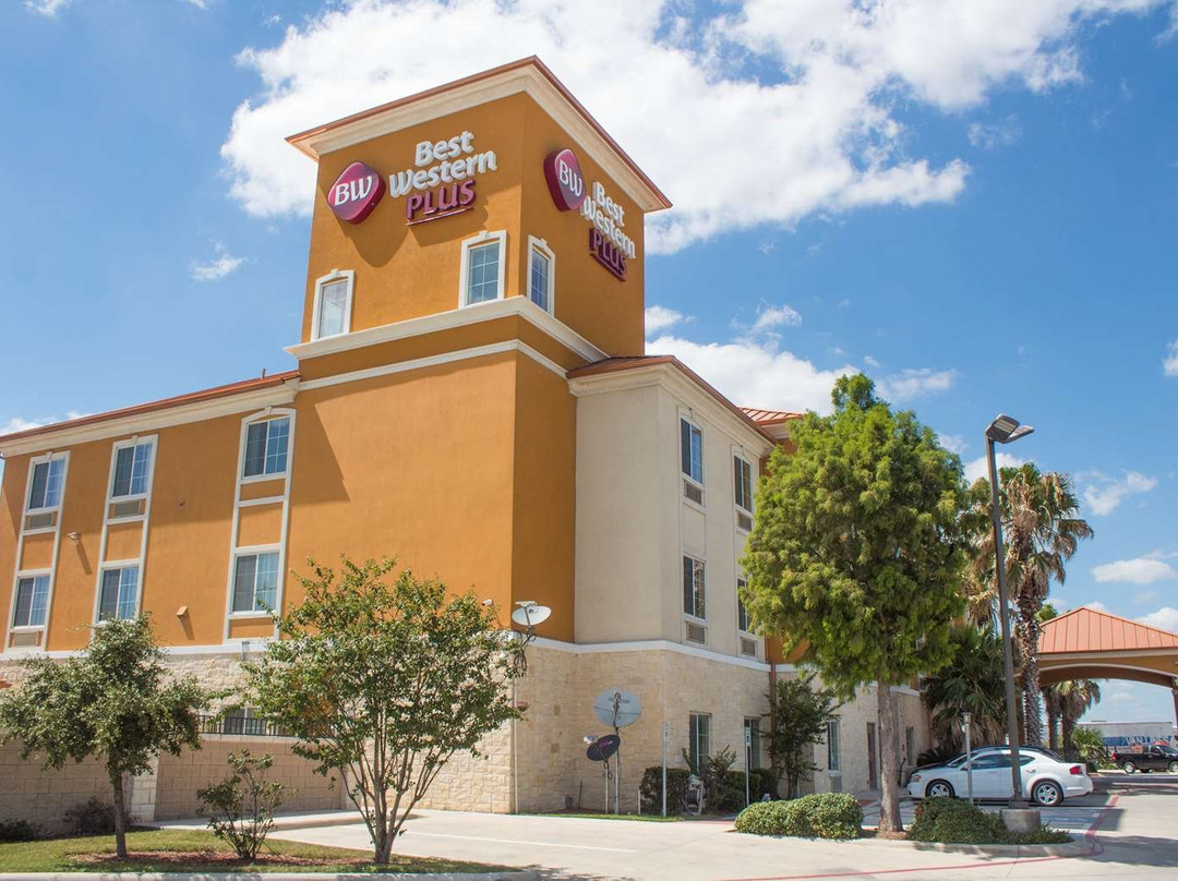 Best Western Plus San Antonio East Inn & Suites主图