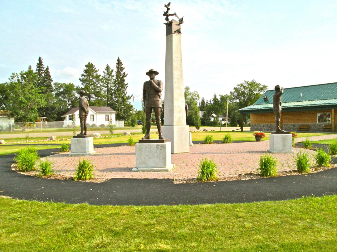 Fallen Four Memorial Park景点图片
