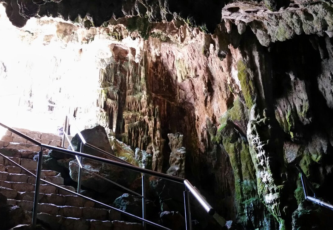 Cave Strasna Pec景点图片